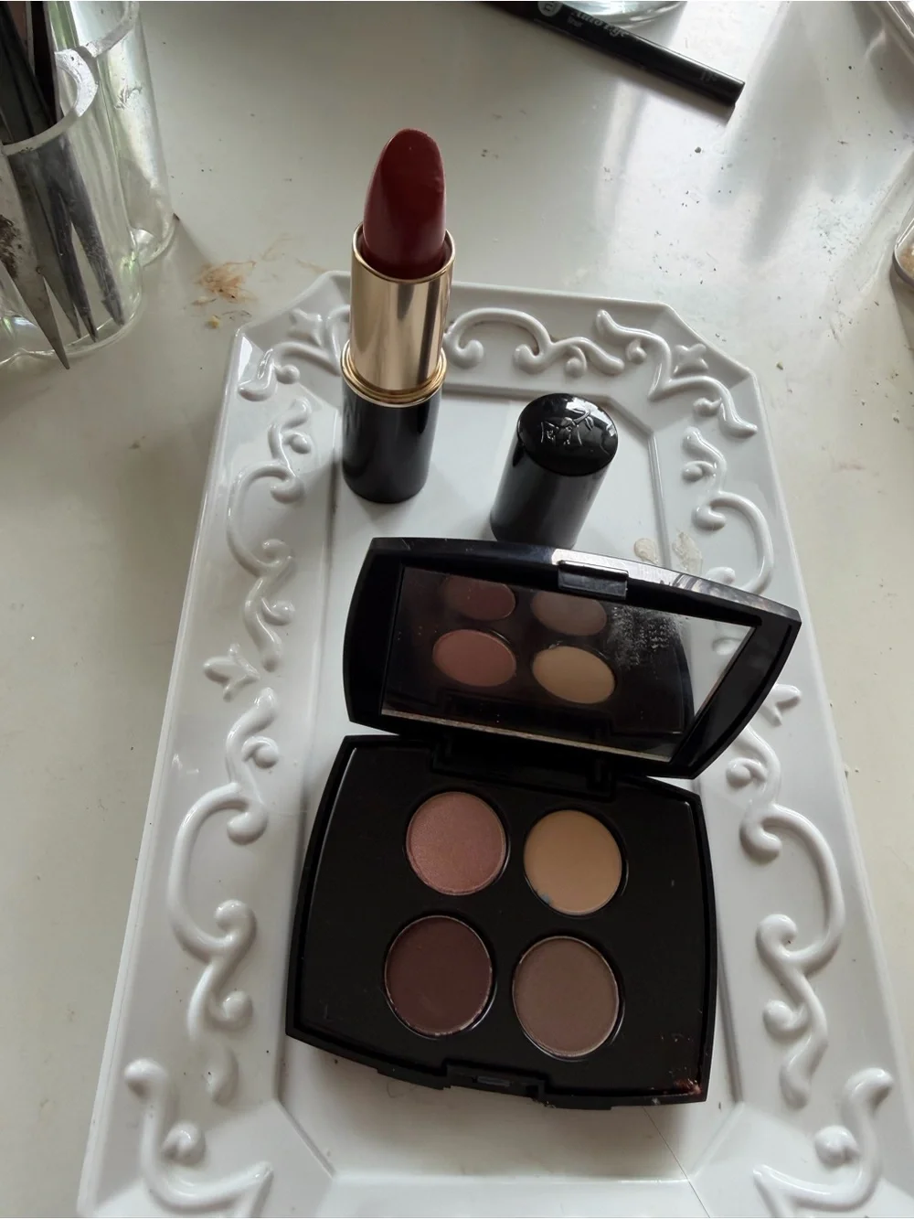 Classic rose petale  Lipstick & Neutral Eyeshadow Quad Set